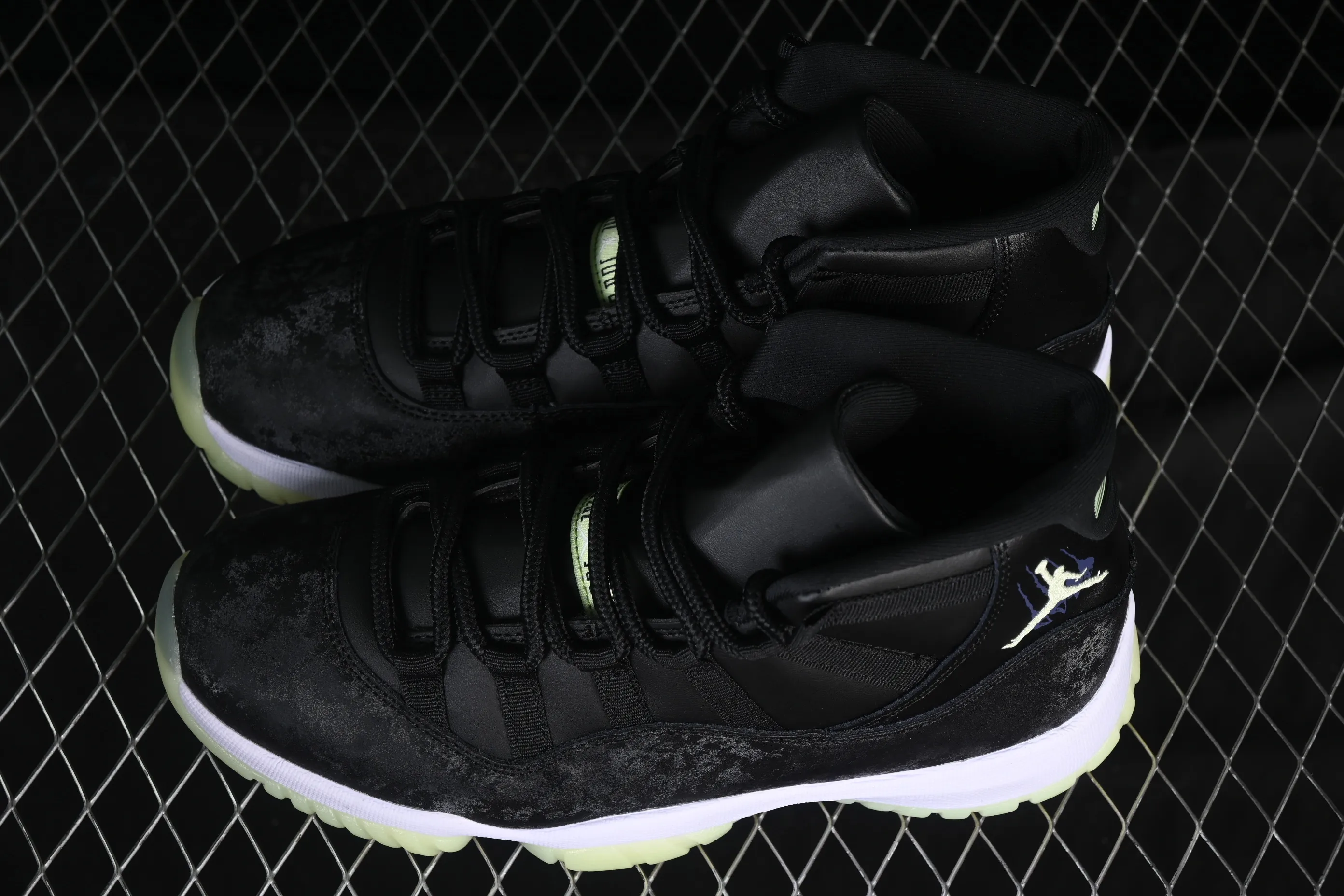 All categories Air Jordan Jordan series basketball shoes Air Jordan 11 Air Jordan 11 Retro "Inner Beast" AJ11 Joe 11 luminous black swan IB1378-001